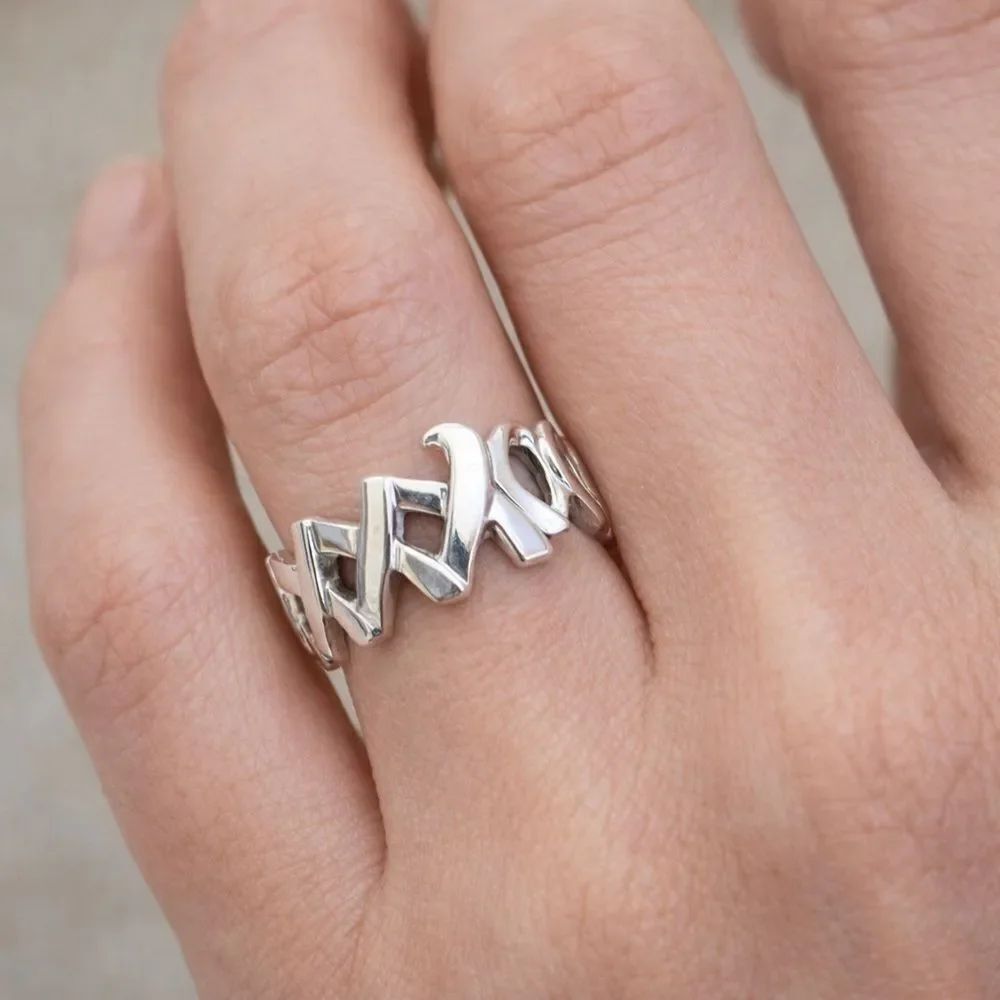 Tiffany & Co. Paloma Picasso Graffiti Love And Kisses Ring Sterling Silver